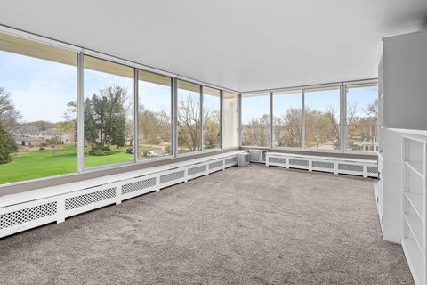 Tiny photo for 1337 21st Avenue #4D, Rock Island, IL 61201 (MLS # 12617113)