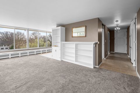 Tiny photo for 1337 21st Avenue #4D, Rock Island, IL 61201 (MLS # 12617113)