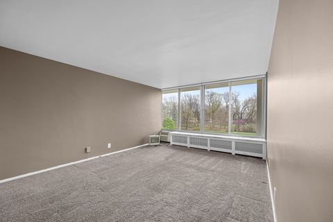 Tiny photo for 1337 21st Avenue #4D, Rock Island, IL 61201 (MLS # 12617113)