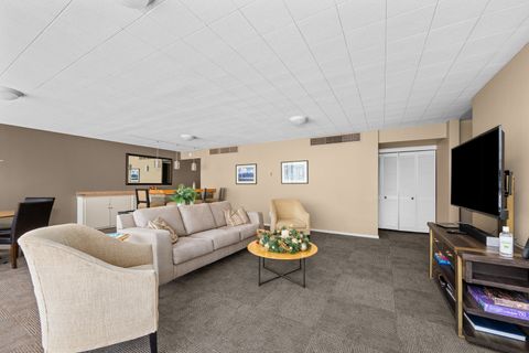 Tiny photo for 1337 21st Avenue #4D, Rock Island, IL 61201 (MLS # 12617113)