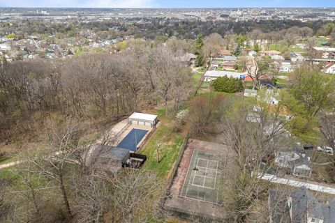 Tiny photo for 1337 21st Avenue #4D, Rock Island, IL 61201 (MLS # 12617113)