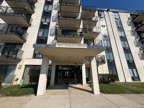 Photo of 9074 W Terrace Drive #4N, Niles, IL 60714 (MLS # 12486761)