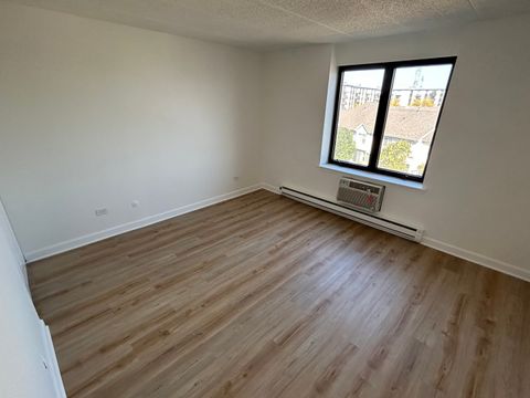 Tiny photo for 9074 W Terrace Drive #4N, Niles, IL 60714 (MLS # 12486761)
