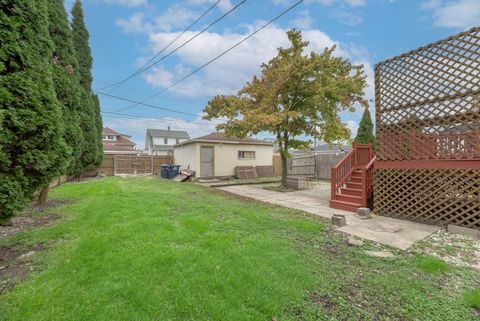 Tiny photo for 820 S 17th Avenue, Maywood, IL 60153 (MLS # 12495474)