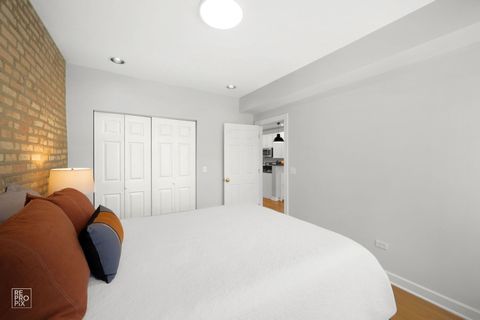 Tiny photo for 5255 N Rockwell Street #1, Chicago, IL 60625 (MLS # 12605904)