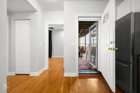 Tiny photo for 5255 N Rockwell Street #1, Chicago, IL 60625 (MLS # 12605904)