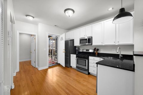 Tiny photo for 5255 N Rockwell Street #1, Chicago, IL 60625 (MLS # 12605904)