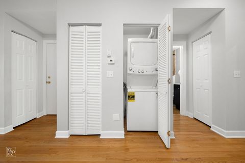 Tiny photo for 5255 N Rockwell Street #1, Chicago, IL 60625 (MLS # 12605904)