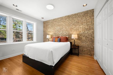 Tiny photo for 5255 N Rockwell Street #1, Chicago, IL 60625 (MLS # 12605904)