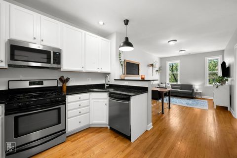 Tiny photo for 5255 N Rockwell Street #1, Chicago, IL 60625 (MLS # 12605904)
