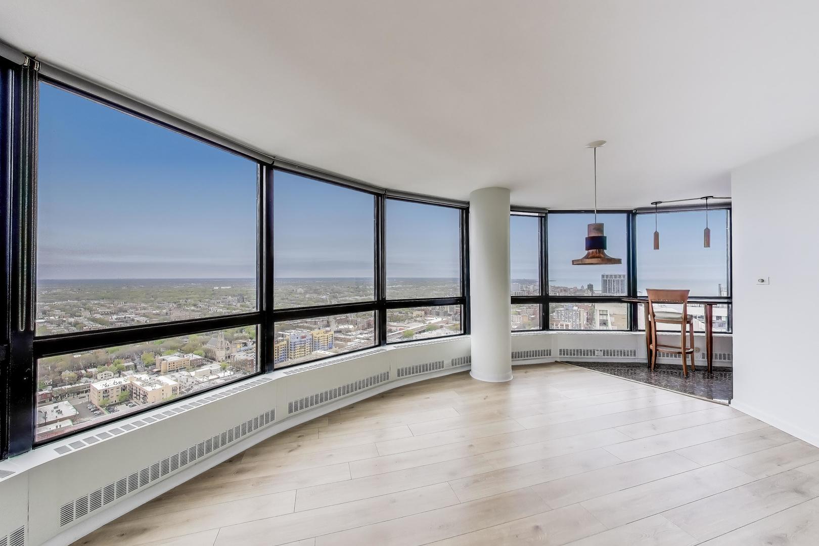 5415 N Sheridan Road 4511