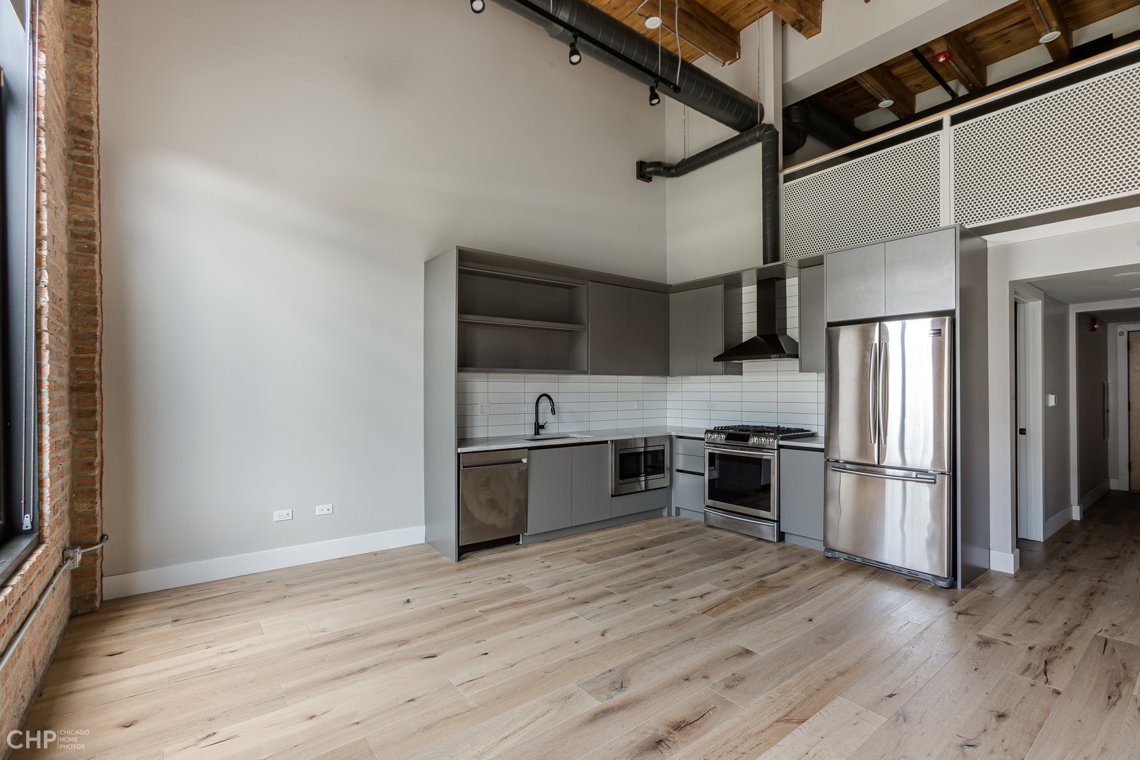 729 N Sangamon Street 302