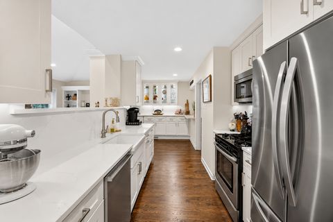 Tiny photo for 703 Park Drive, Flossmoor, IL 60422 (MLS # 12653063)