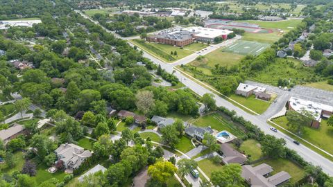 Tiny photo for 703 Park Drive, Flossmoor, IL 60422 (MLS # 12653063)
