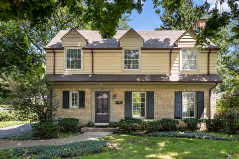 Photo of 633 Forest Road, Glenview, IL 60025 (MLS # 12724172)