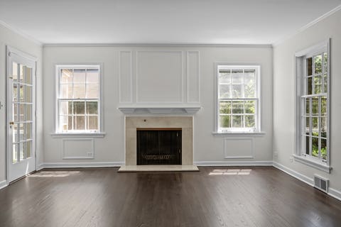 Tiny photo for 633 Forest Road, Glenview, IL 60025 (MLS # 12724172)