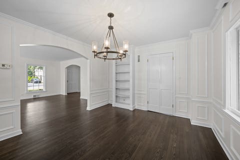 Tiny photo for 633 Forest Road, Glenview, IL 60025 (MLS # 12724172)