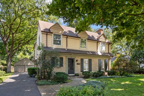 Tiny photo for 633 Forest Road, Glenview, IL 60025 (MLS # 12724172)