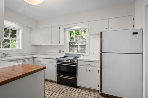 Tiny photo for 633 Forest Road, Glenview, IL 60025 (MLS # 12724172)