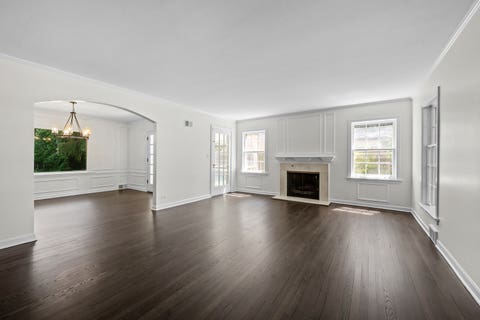 Tiny photo for 633 Forest Road, Glenview, IL 60025 (MLS # 12724172)