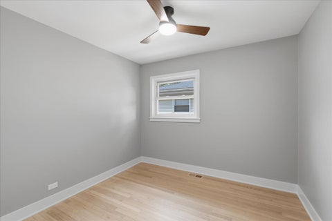 Tiny photo for 10 Linden Avenue, Buffalo Grove, IL 60089 (MLS # 12773465)