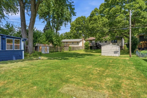 Tiny photo for 10 Linden Avenue, Buffalo Grove, IL 60089 (MLS # 12773465)