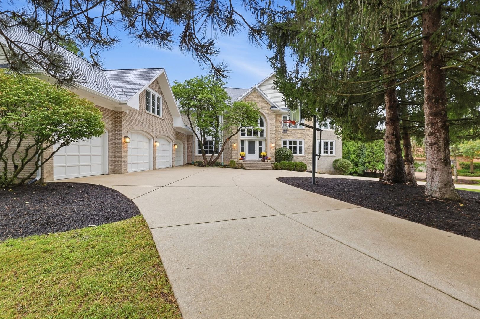 3 Hillburn Court