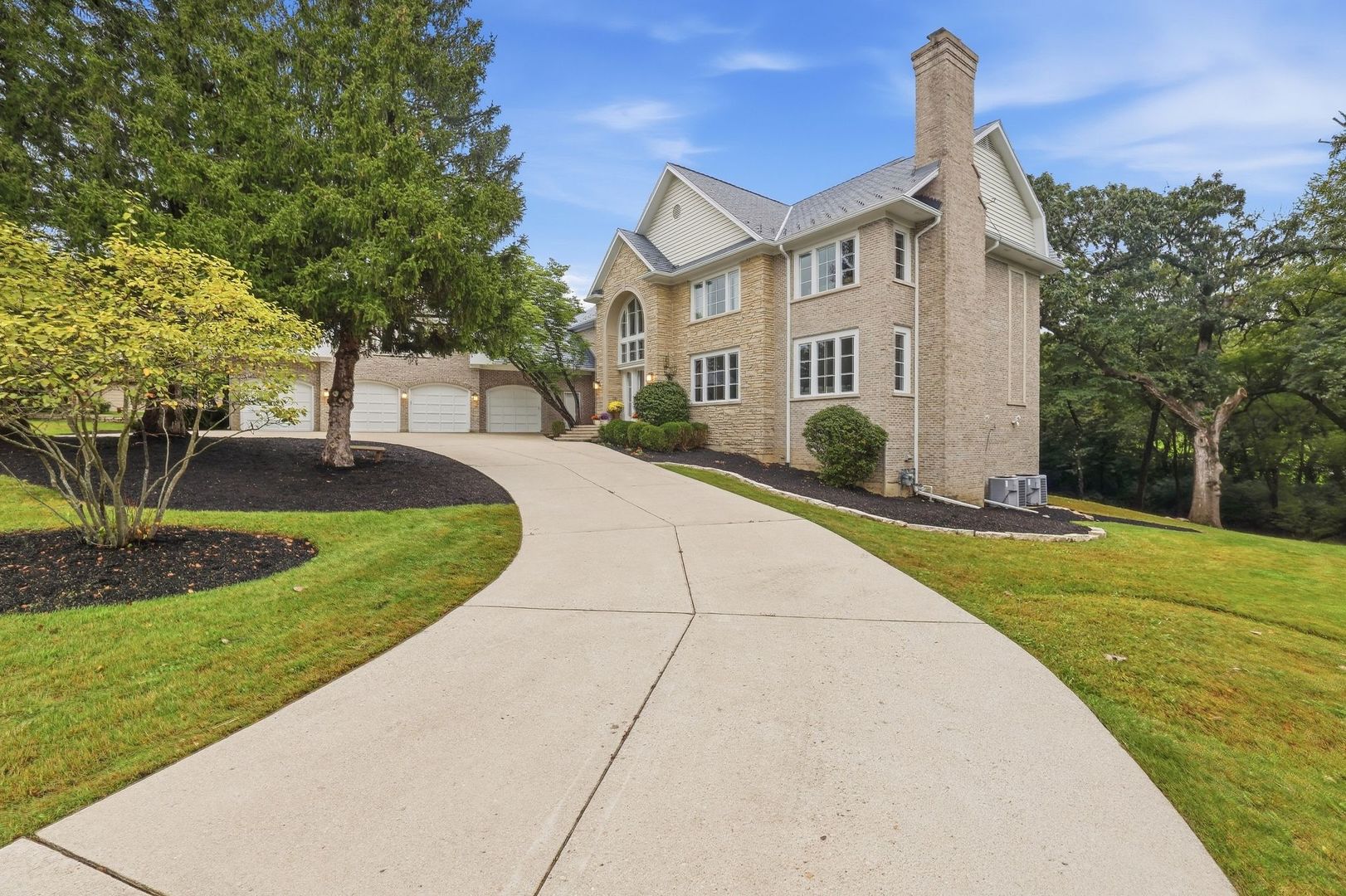 3 Hillburn Court