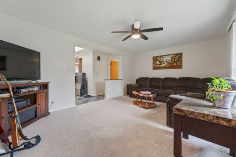 Tiny photo for 641 Clearmont Drive, Elk Grove Village, IL 60007 (MLS # 12749483)