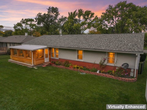 Tiny photo for 641 Clearmont Drive, Elk Grove Village, IL 60007 (MLS # 12749483)
