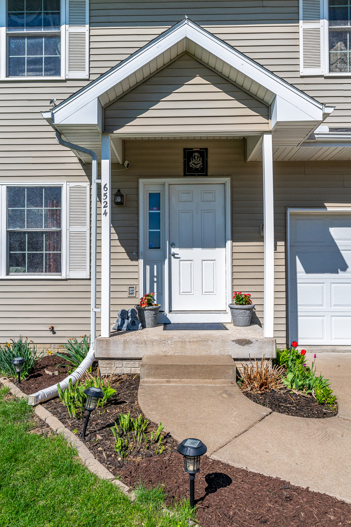 6524 International Drive