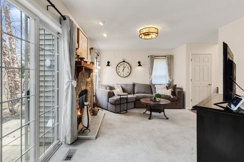 Tiny photo for 560 Lancaster Drive, Pingree Grove, IL 60140 (MLS # 12571852)