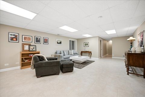 Tiny photo for 2325 Sundrop Drive, Glenview, IL 60026 (MLS # 12605061)