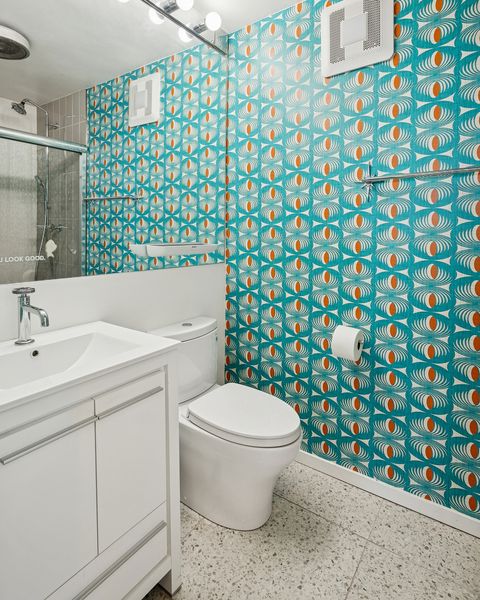 Tiny photo for 940 W Glenlake Avenue #42B, Chicago, IL 60660 (MLS # 12558077)