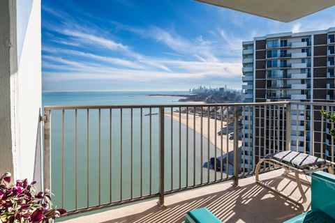 Tiny photo for 940 W Glenlake Avenue #42B, Chicago, IL 60660 (MLS # 12558077)