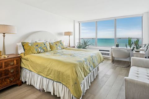 Tiny photo for 940 W Glenlake Avenue #42B, Chicago, IL 60660 (MLS # 12558077)