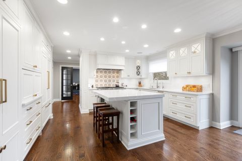 Tiny photo for 22 Aintree Road, St. Charles, IL 60174 (MLS # 12544601)