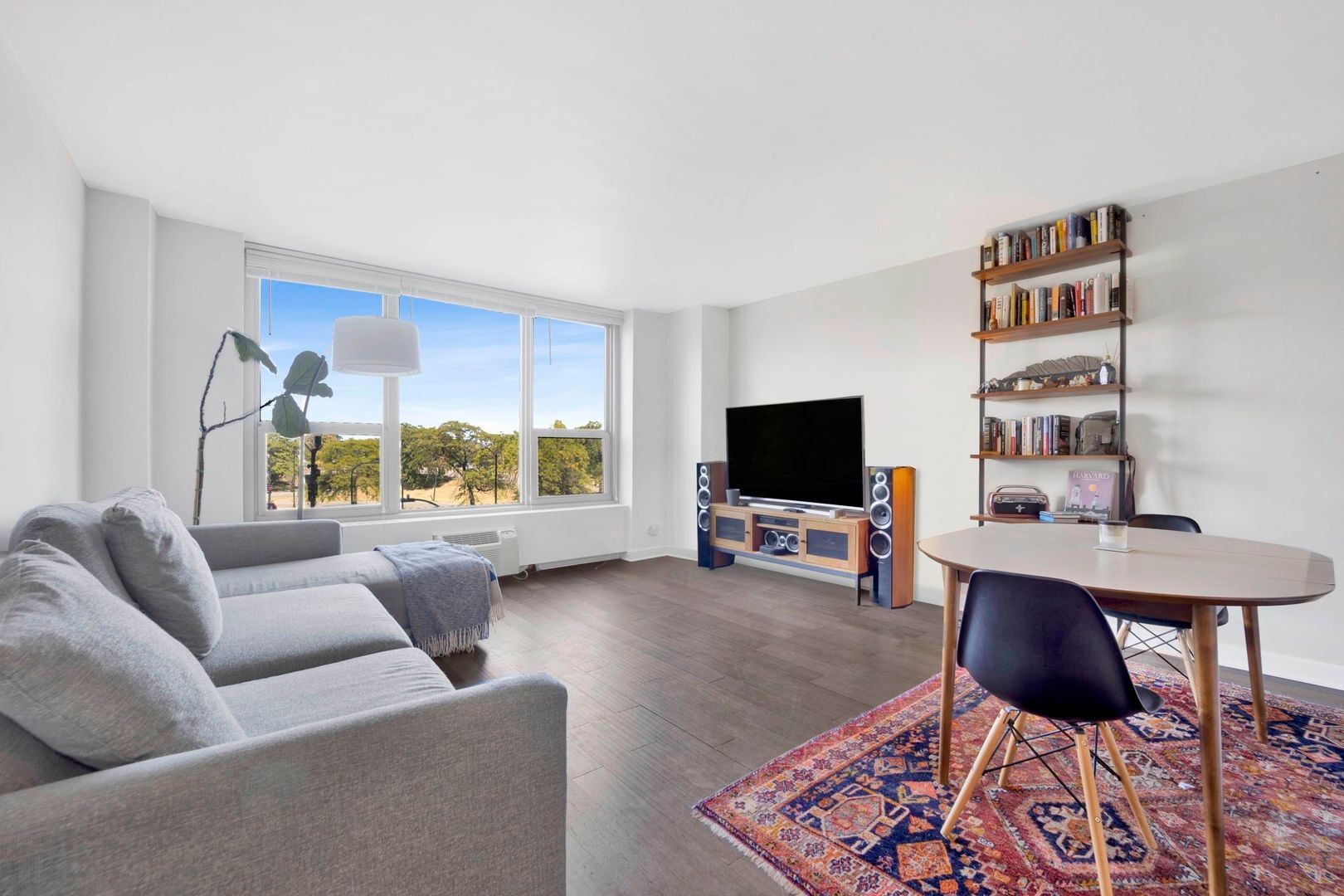 1550 N Lake Shore Drive 3C