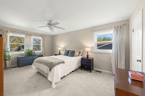 Tiny photo for 595 Raintree Drive, Glen Ellyn, IL 60137 (MLS # 12511950)