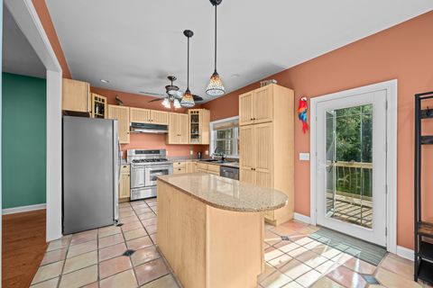 Tiny photo for 463 40TH Street, East Moline, IL 61244 (MLS # 12681222)
