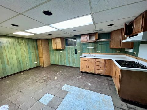 Tiny photo for 420 W Millers Road, Des Plaines, IL 60016 (MLS # 12502860)