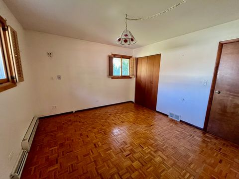 Tiny photo for 420 W Millers Road, Des Plaines, IL 60016 (MLS # 12502860)