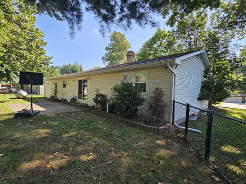 Tiny photo for 1011 Blueberry Hill Avenue, Mt Vernon, IL 62864 (MLS # 12740857)