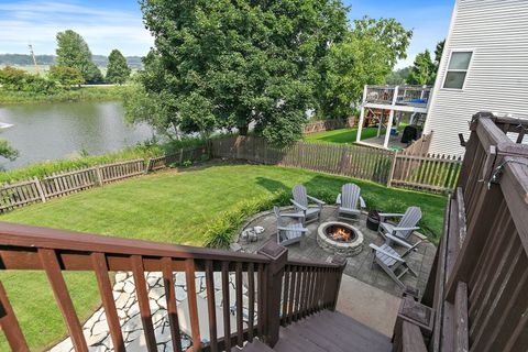 Tiny photo for 423 Horizon Drive W, St. Charles, IL 60175 (MLS # 12436703)