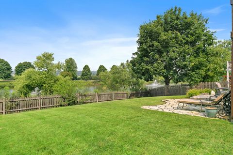 Tiny photo for 423 Horizon Drive W, St. Charles, IL 60175 (MLS # 12436703)