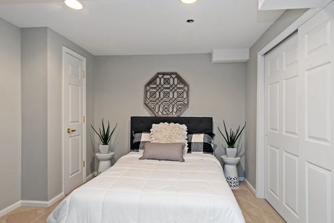 Tiny photo for 423 Horizon Drive W, St. Charles, IL 60175 (MLS # 12436703)