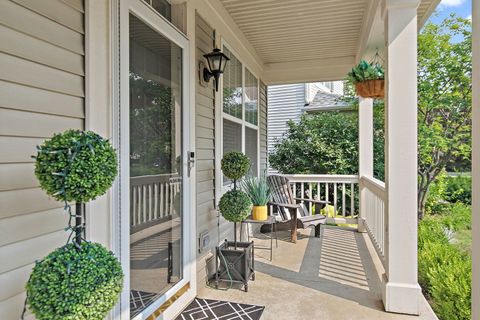 Tiny photo for 423 Horizon Drive W, St. Charles, IL 60175 (MLS # 12436703)