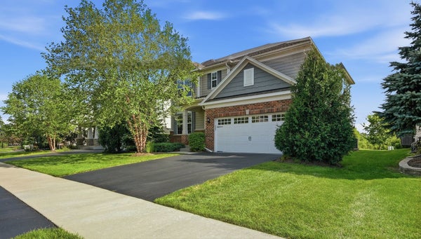 5 PALISADES BLVD, HAWTHORN WOODS, IL 60047 - Image ae4a88dd28913a9a0d3d457ae42e34a5/1726440650
