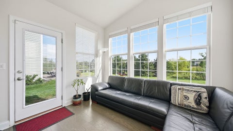 Tiny photo for 5 Palisades Boulevard, Hawthorn Woods, IL 60047 (MLS # 12786173)
