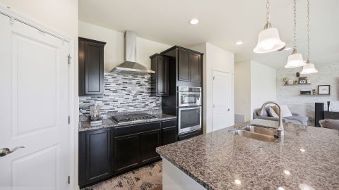 Tiny photo for 5 Palisades Boulevard, Hawthorn Woods, IL 60047 (MLS # 12786173)